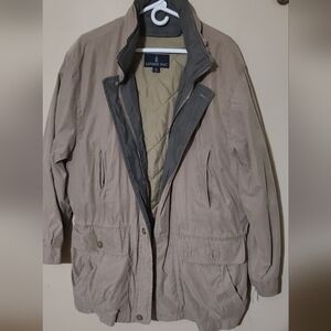 London Fog Size L Men's Beige and Gray Jacket Hood Folds into Collar